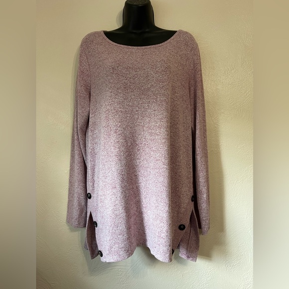 Apt. 9 Tops - APT 9, size large.